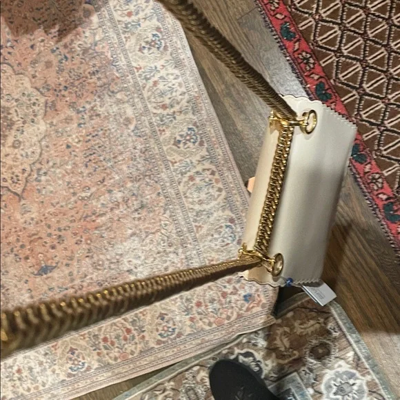 Beyond Stunning Fendi Kan I Leather Crossbody Bag - Picture 3 of 13